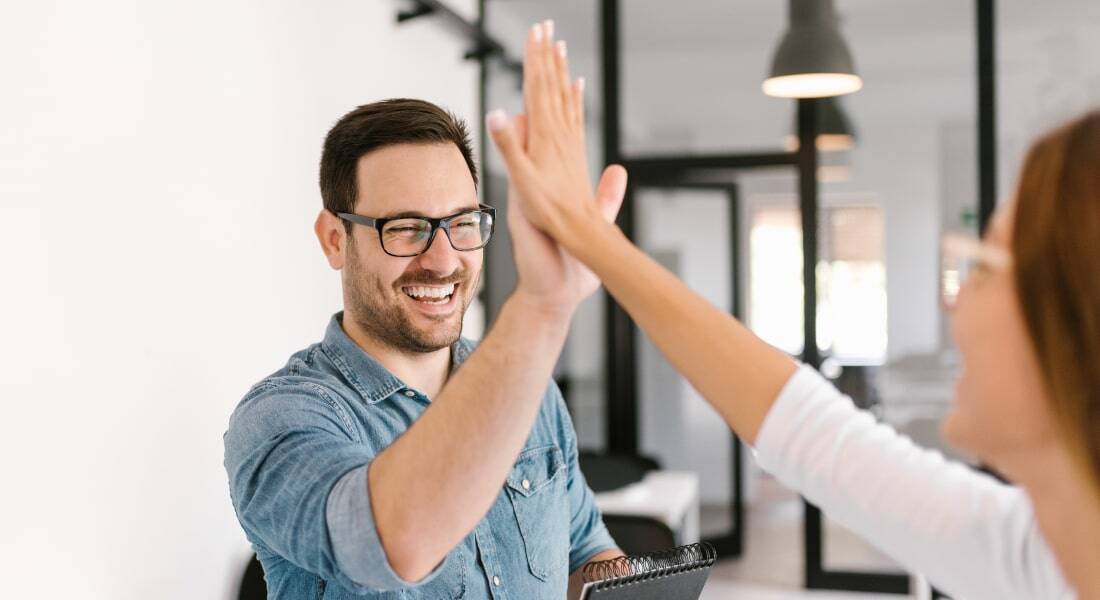5 Ways to Make Contributing to Custom eLearning Easy for Your SMEs
